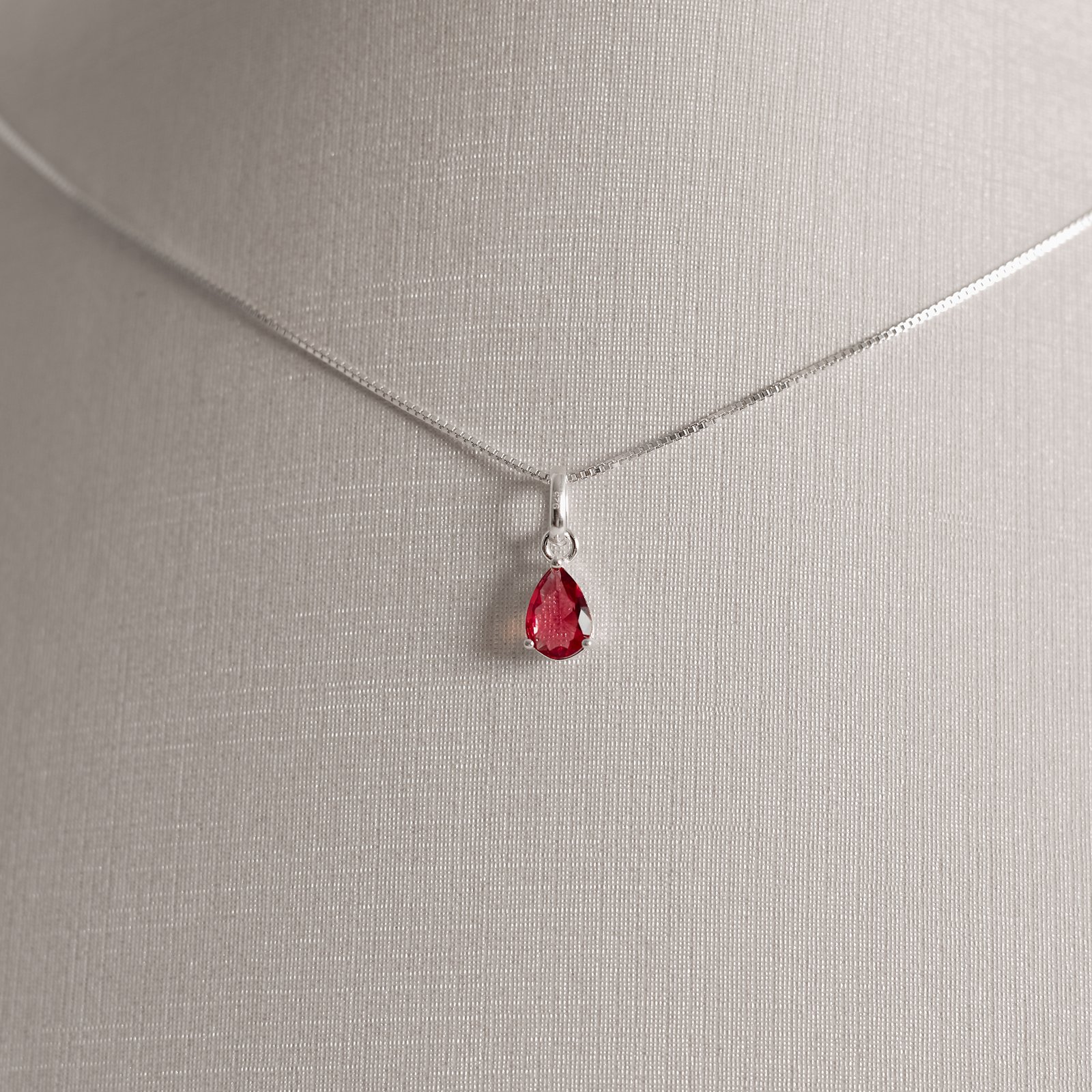 Conjunto brinco e colar zircônia gota rubi 6x4mm 40cm