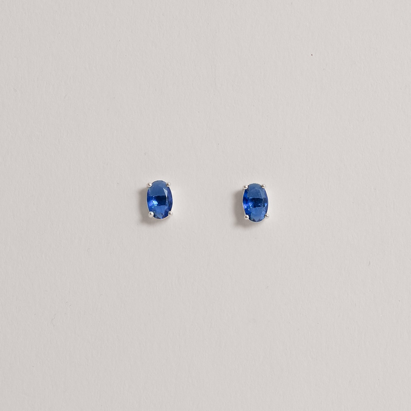 Conjunto brinco e colar zircônia oval azul 6x4mm 45cm