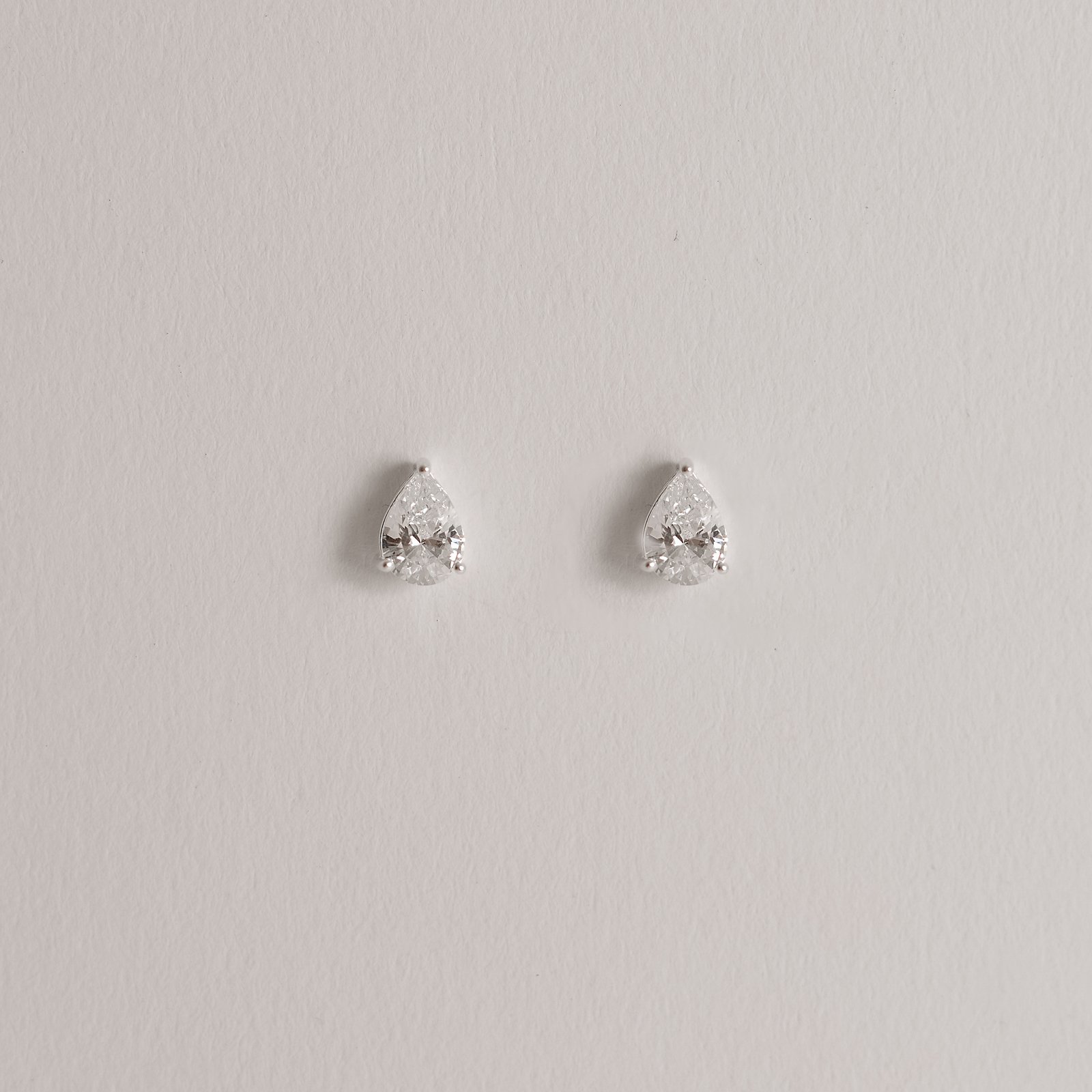 Conjunto brinco e colar zircônia gota cristal 7x5mm 45cm