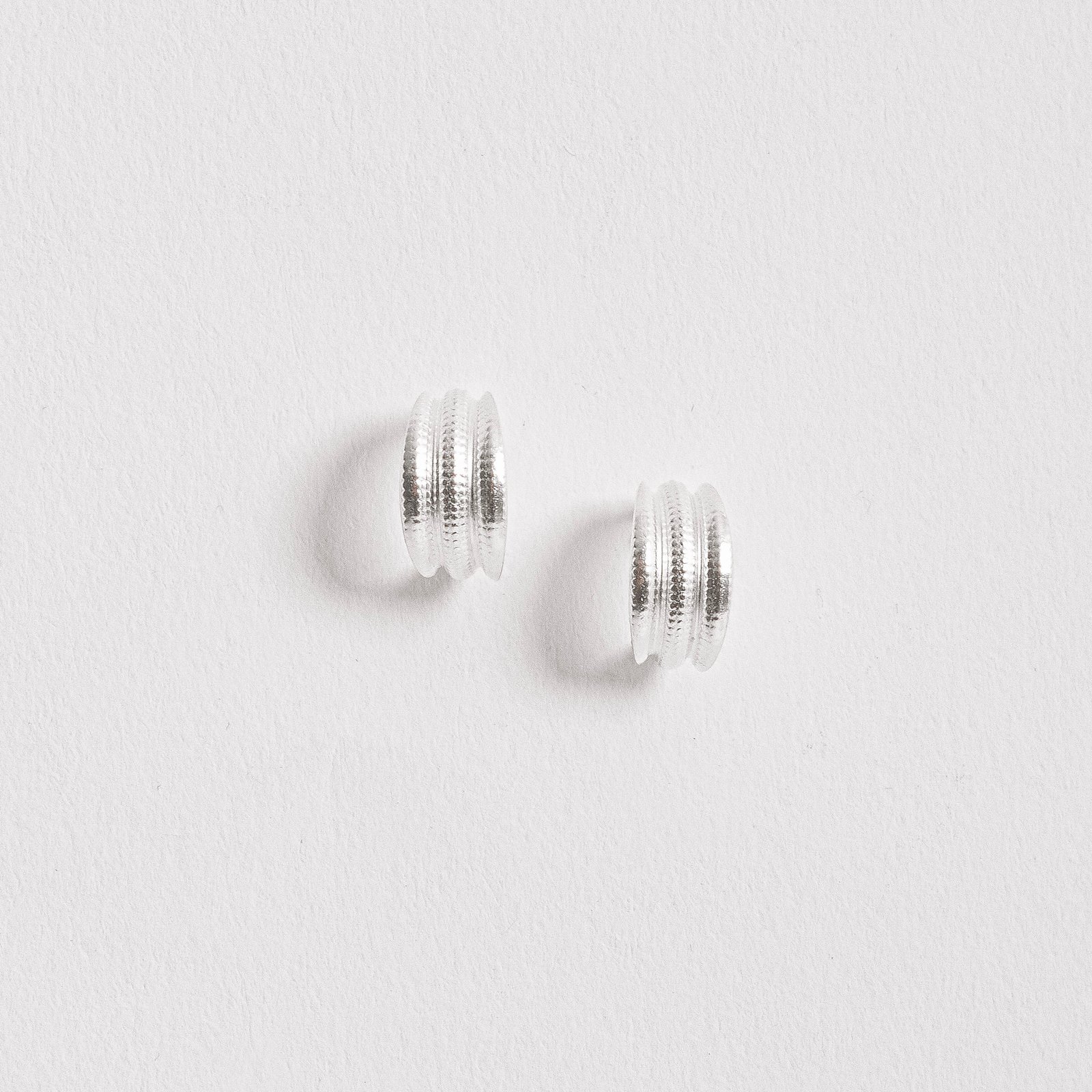 Argola 3 fios texturizados 13mm tarraxa
