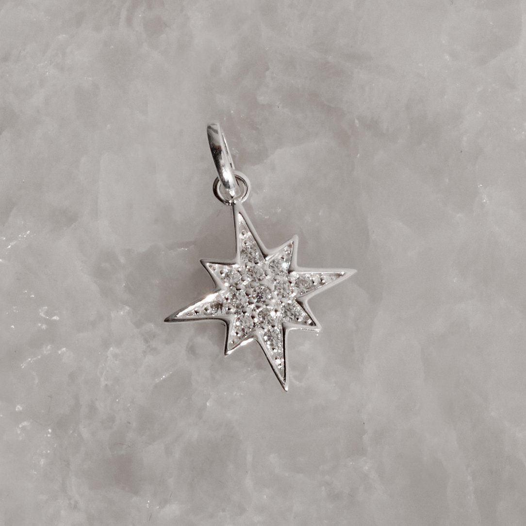 Pingente estrela 8 pontas cravejada 15mm