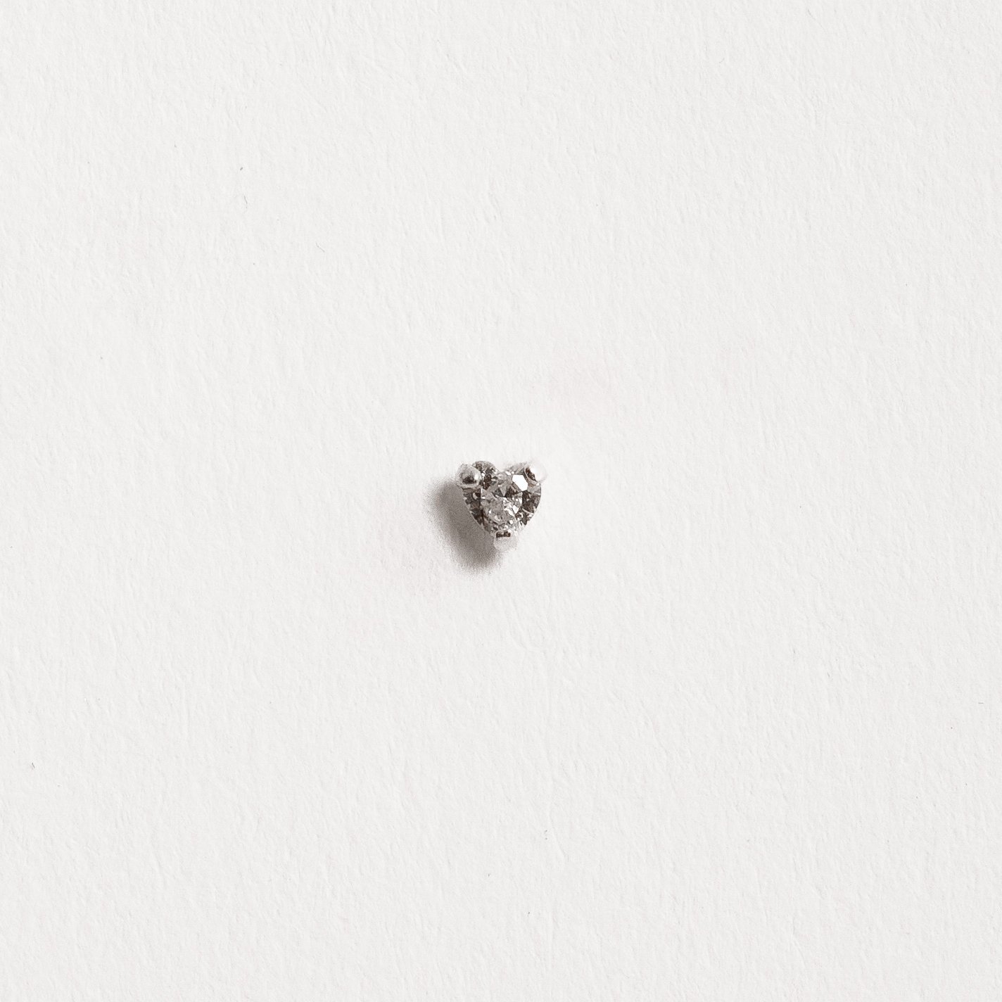 Piercing haste zircônia coração 3mm