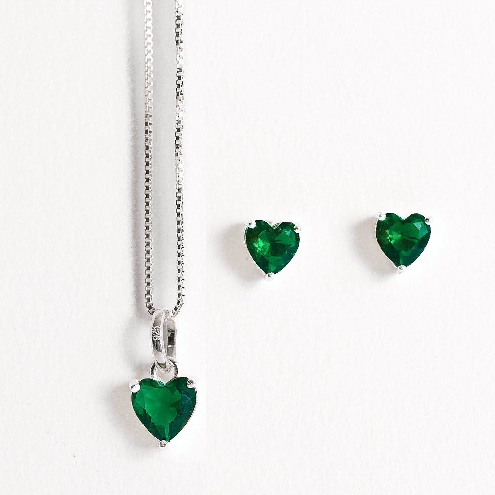 Conjunto brinco e colar zircônia coração esmeralda 6mm 45cm