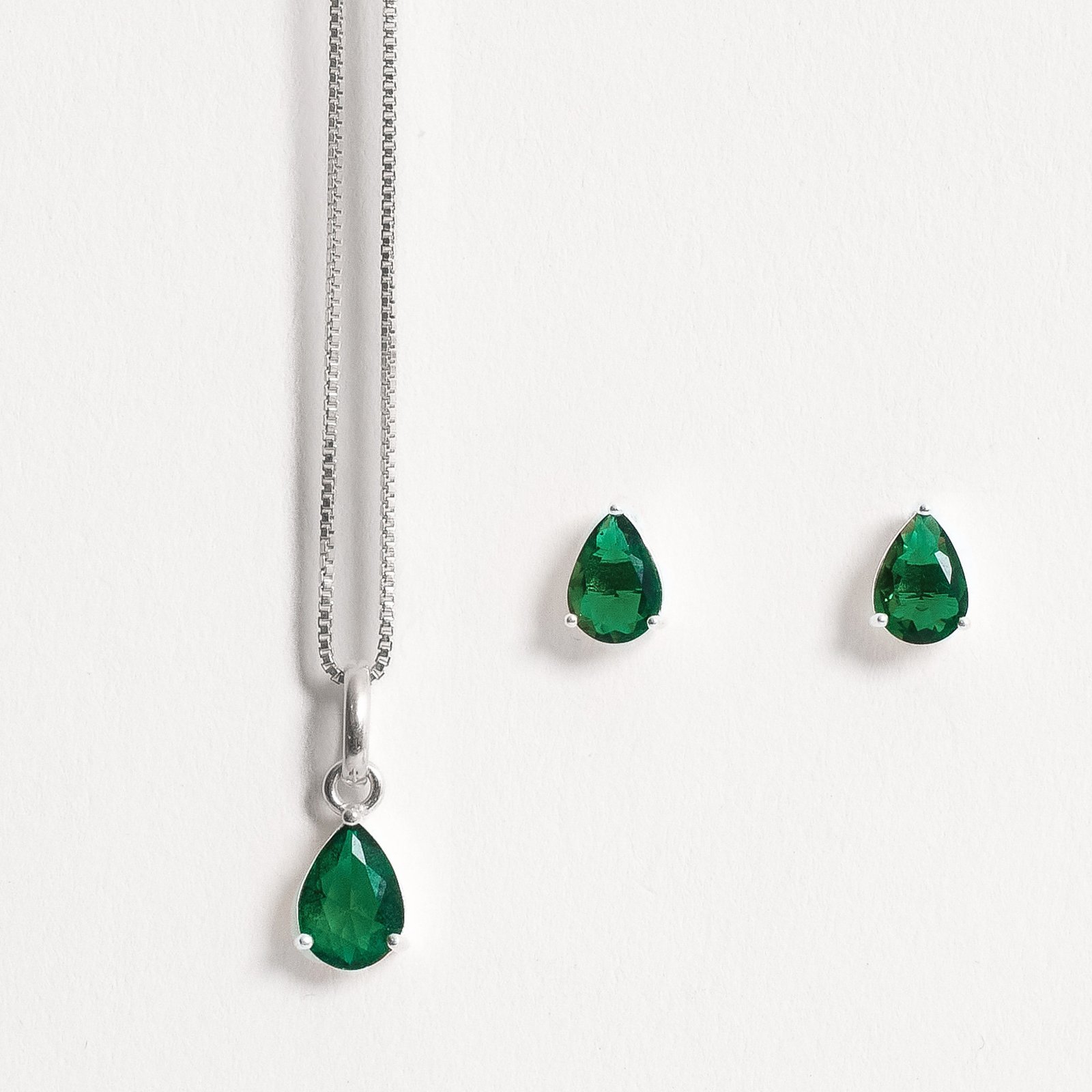 Conjunto brinco e colar zircônia gota esmeralda 7x5mm 45cm