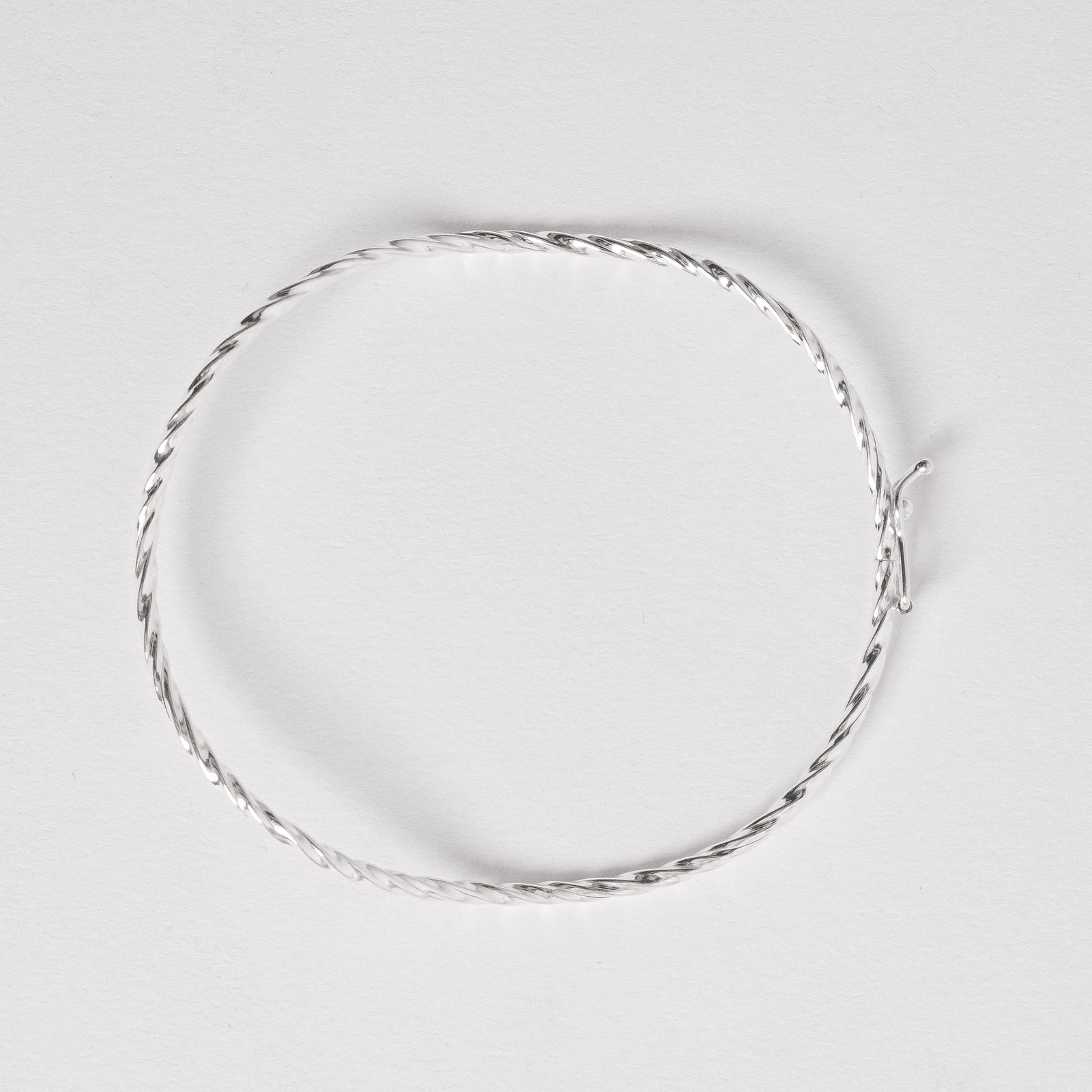 Bracelete 2.0 fio torcido ondulado