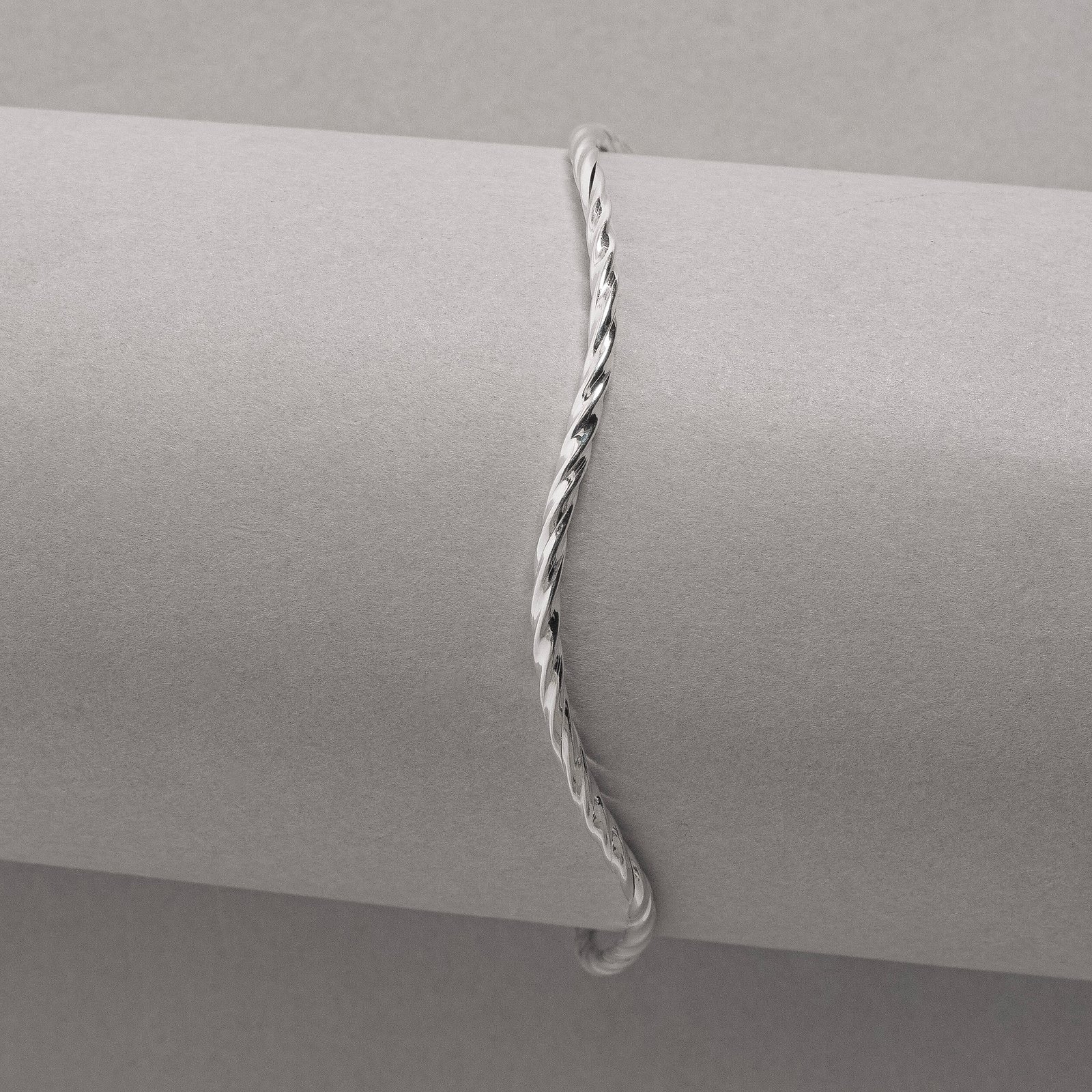 Bracelete 2.0 fio torcido ondulado