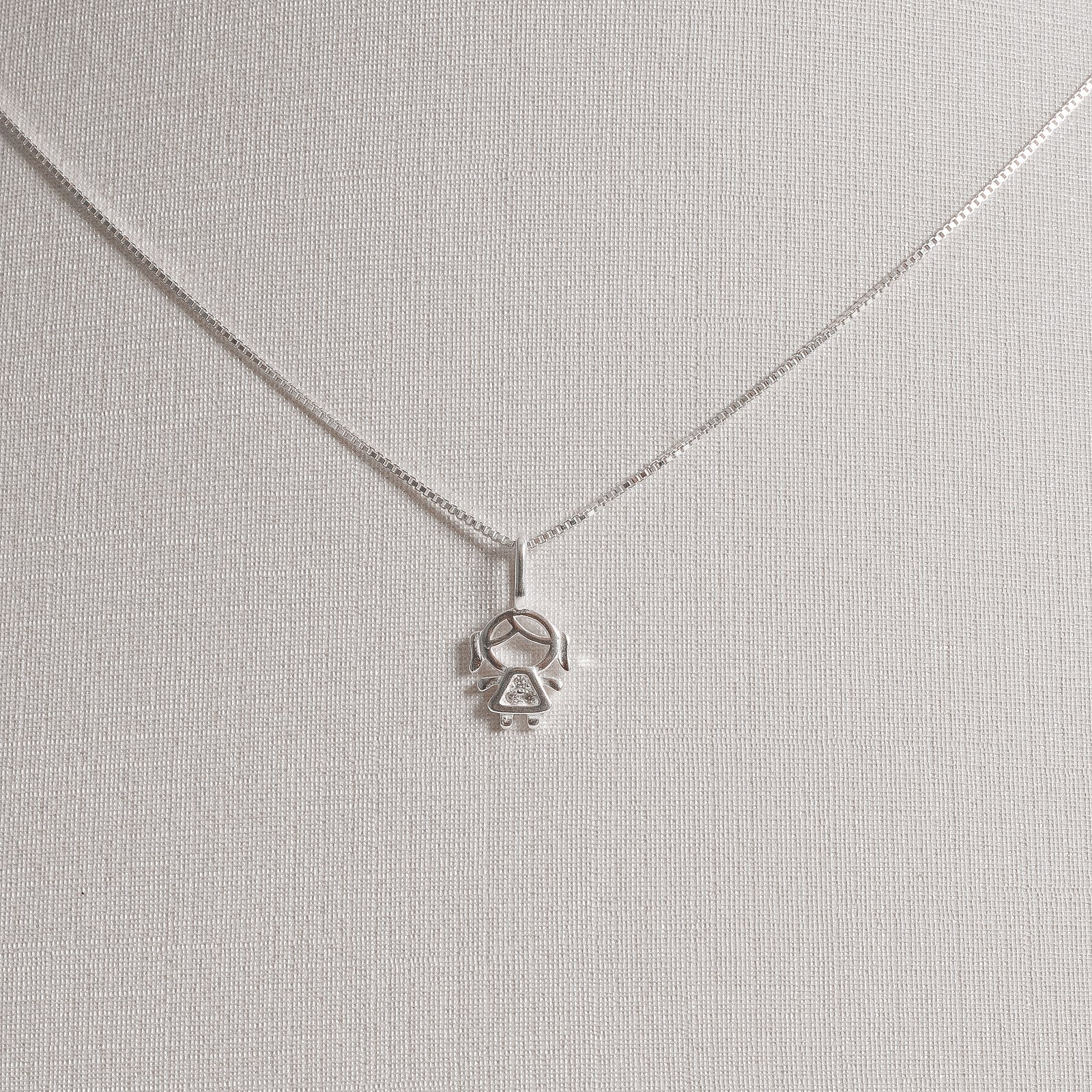 Colar pingente menina com zircônias 12mm 45cm