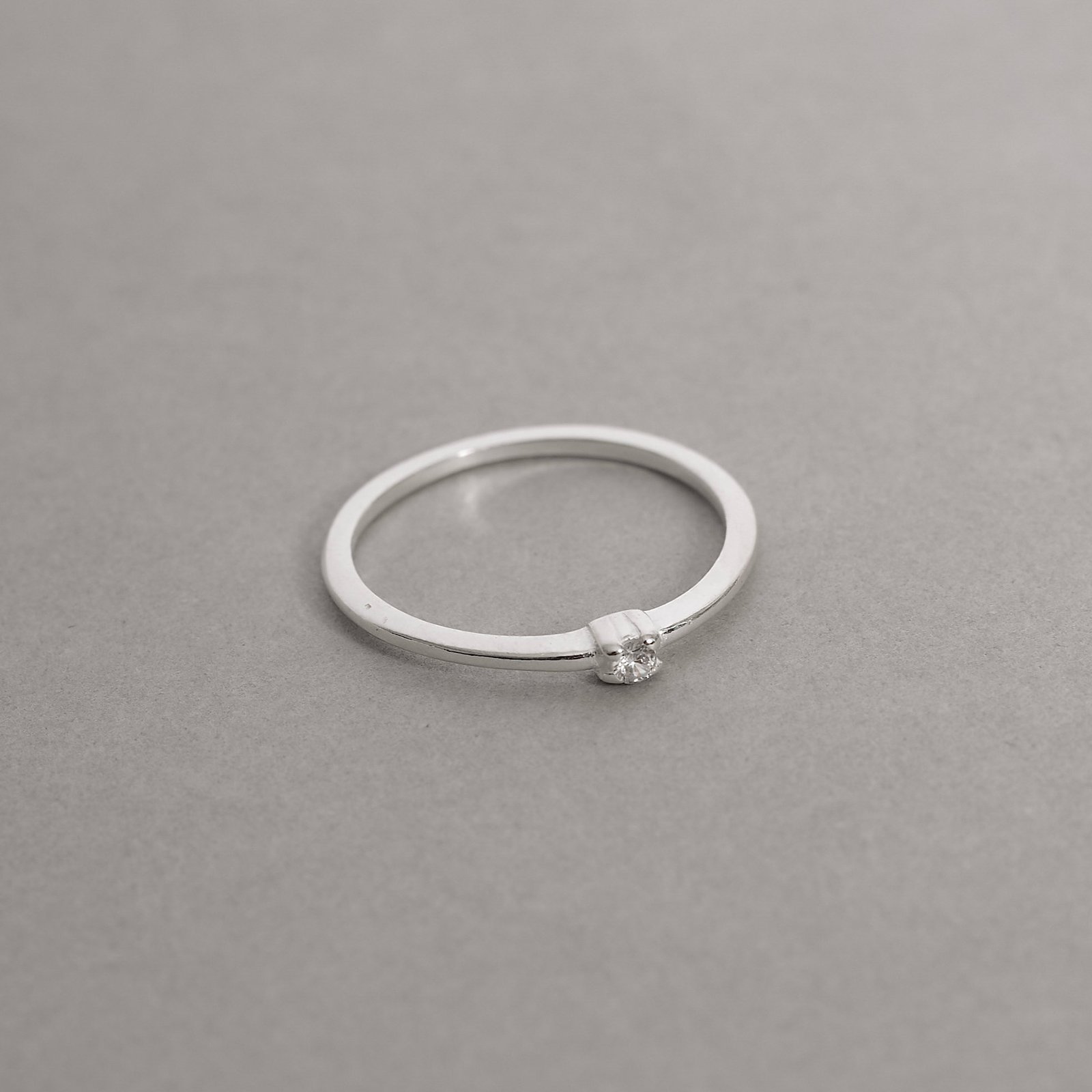 Anel solitário zircônia 2.5mm