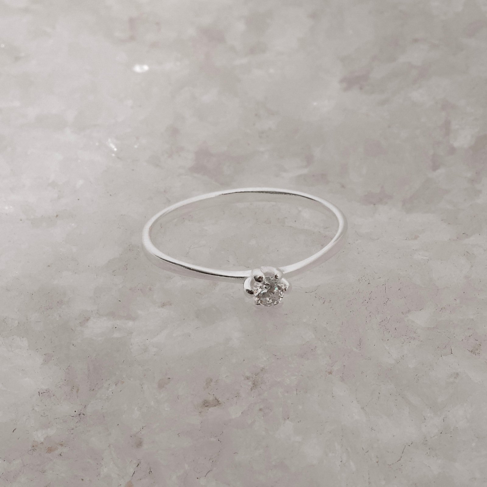 Anel solitário zircônia 3mm garras
