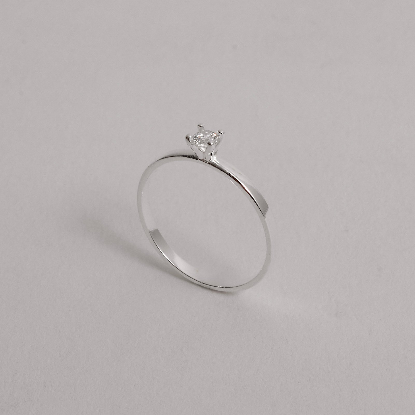 Anel solitário zircônia 3mm fio quadrado