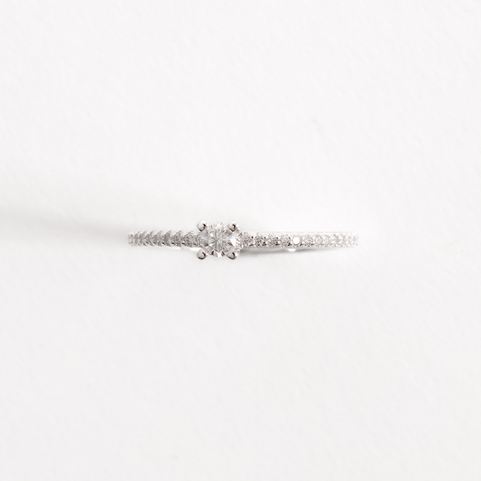 Anel meia aliança com solitário moissanite 3mm 