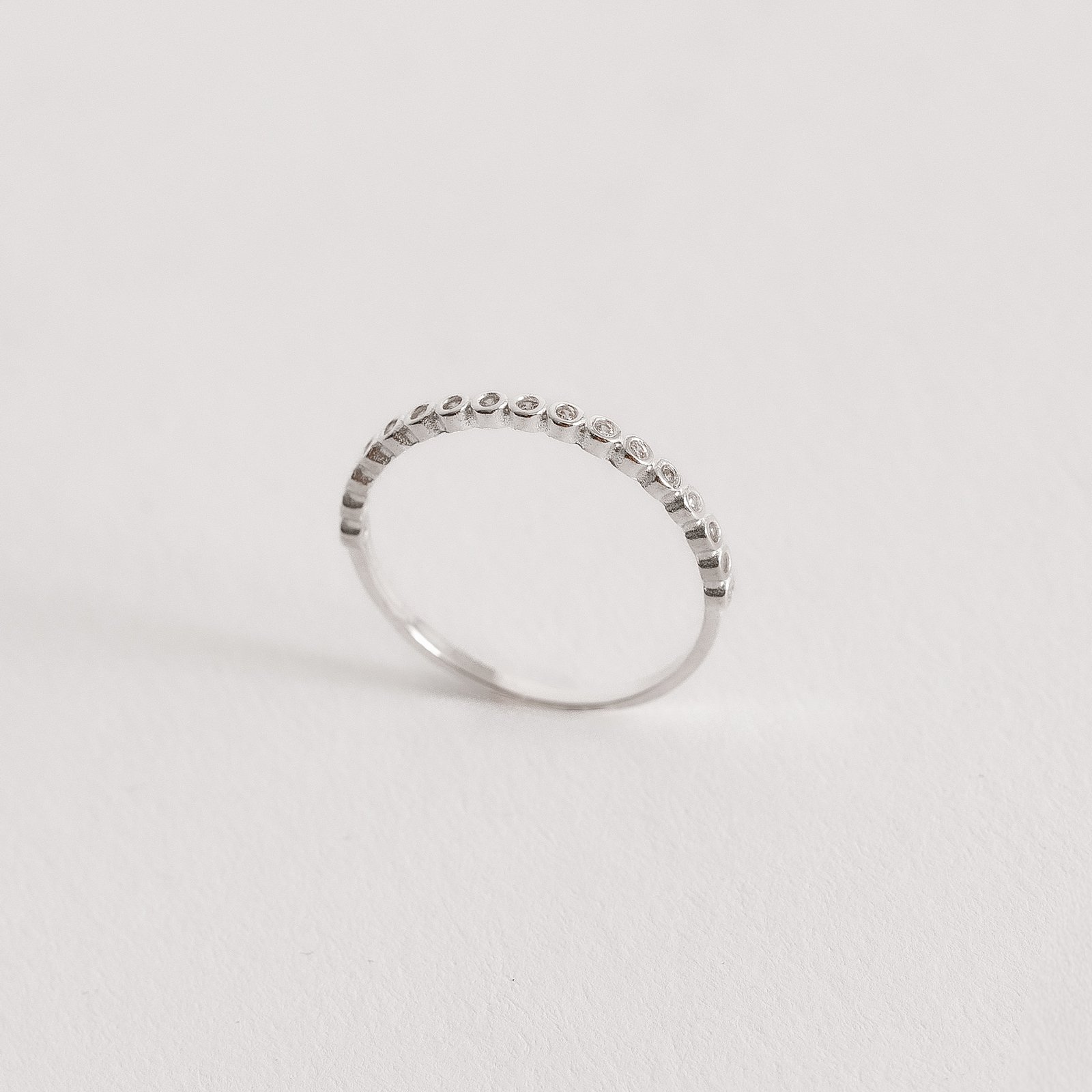 Anel meia aliança bolinhas 1.7mm