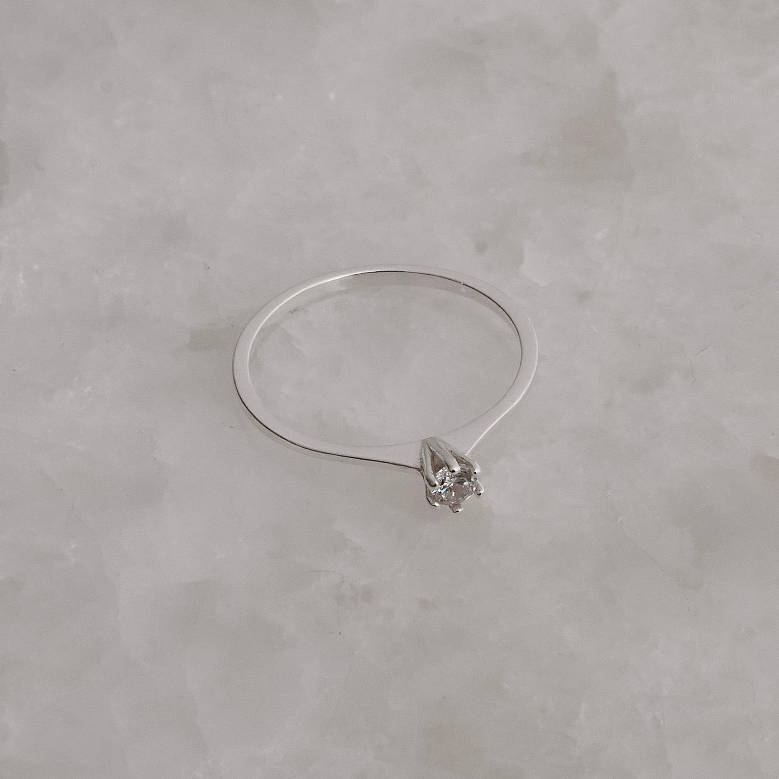 Anel fino solitário 3mm