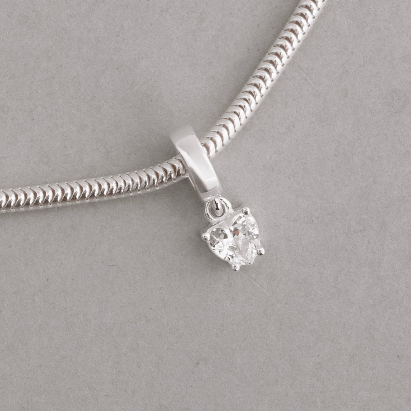Berloque pingente zircônia coração 6mm