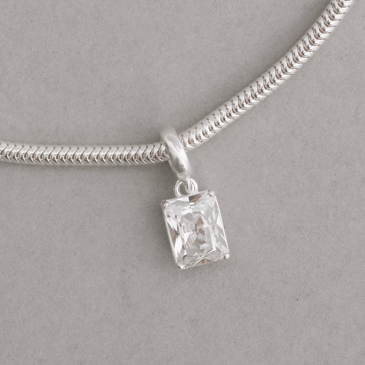 Berloque pingente zircônia retangular cristal 8mm