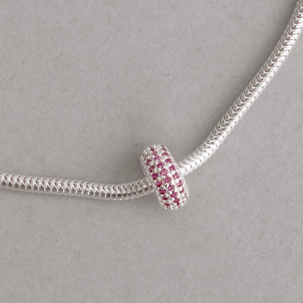 Berloque separador triplo cravejado rosa 10mm