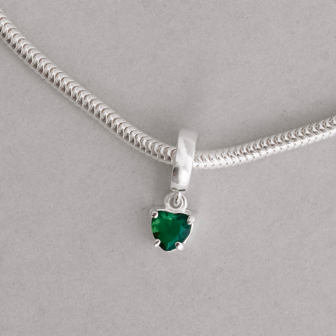 Berloque pingente zircônia coração esmeralda 5mm