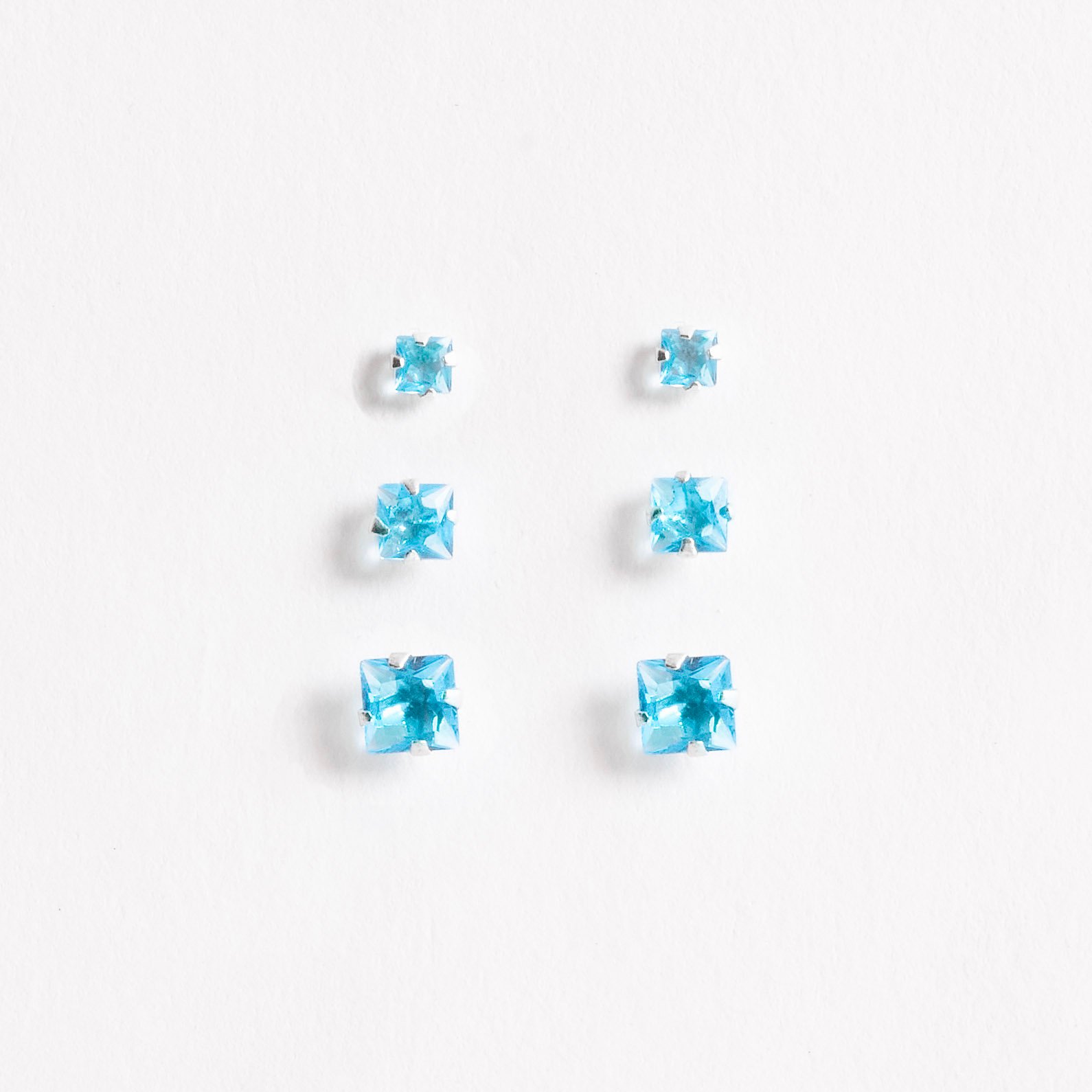 Trio zircônias quadradas 3, 4 e 5mm azul