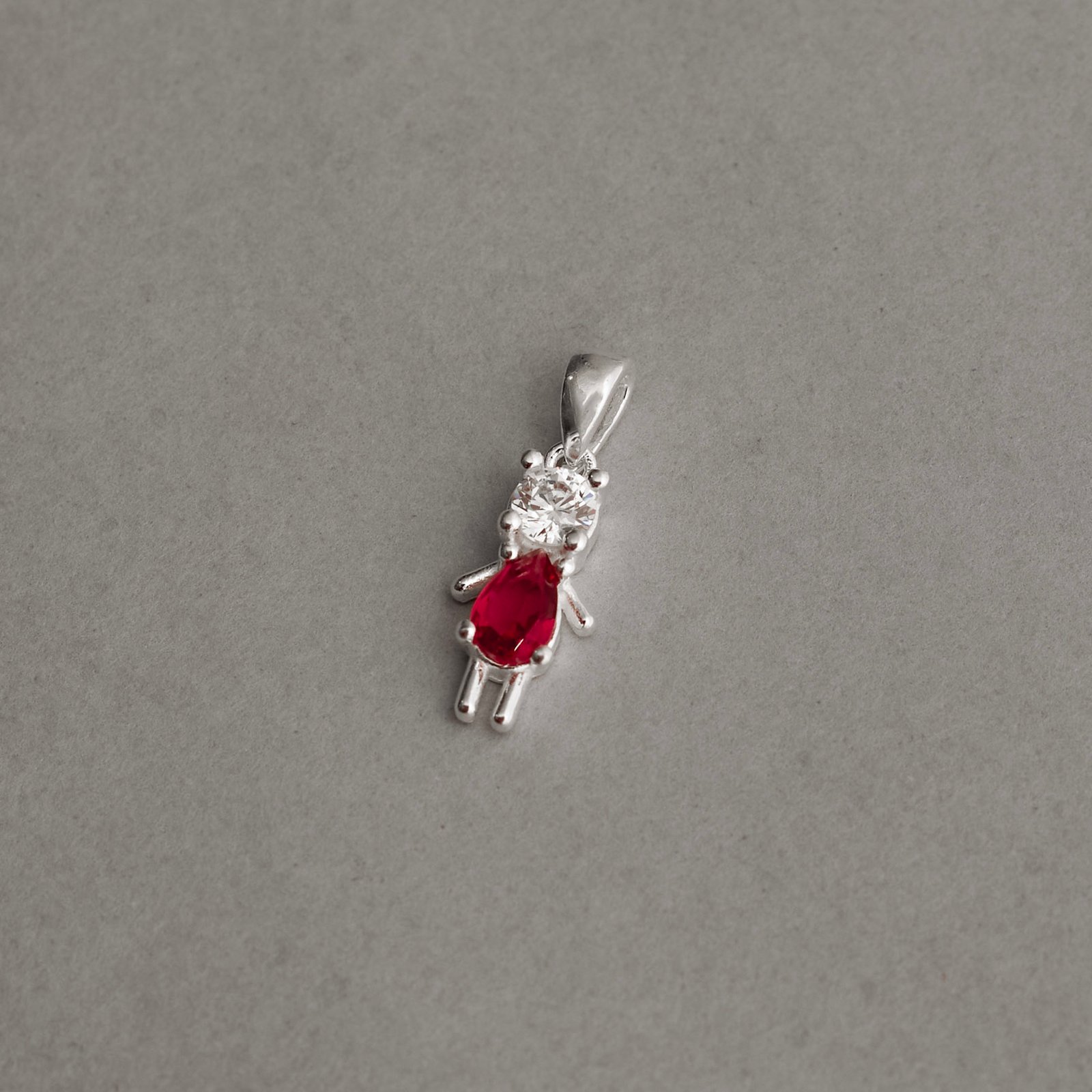Pingente menina zircônia cereja 13mm