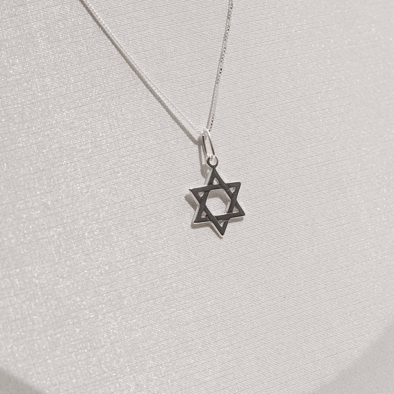 Colar pingente estrela de Davi 14mm 45cm