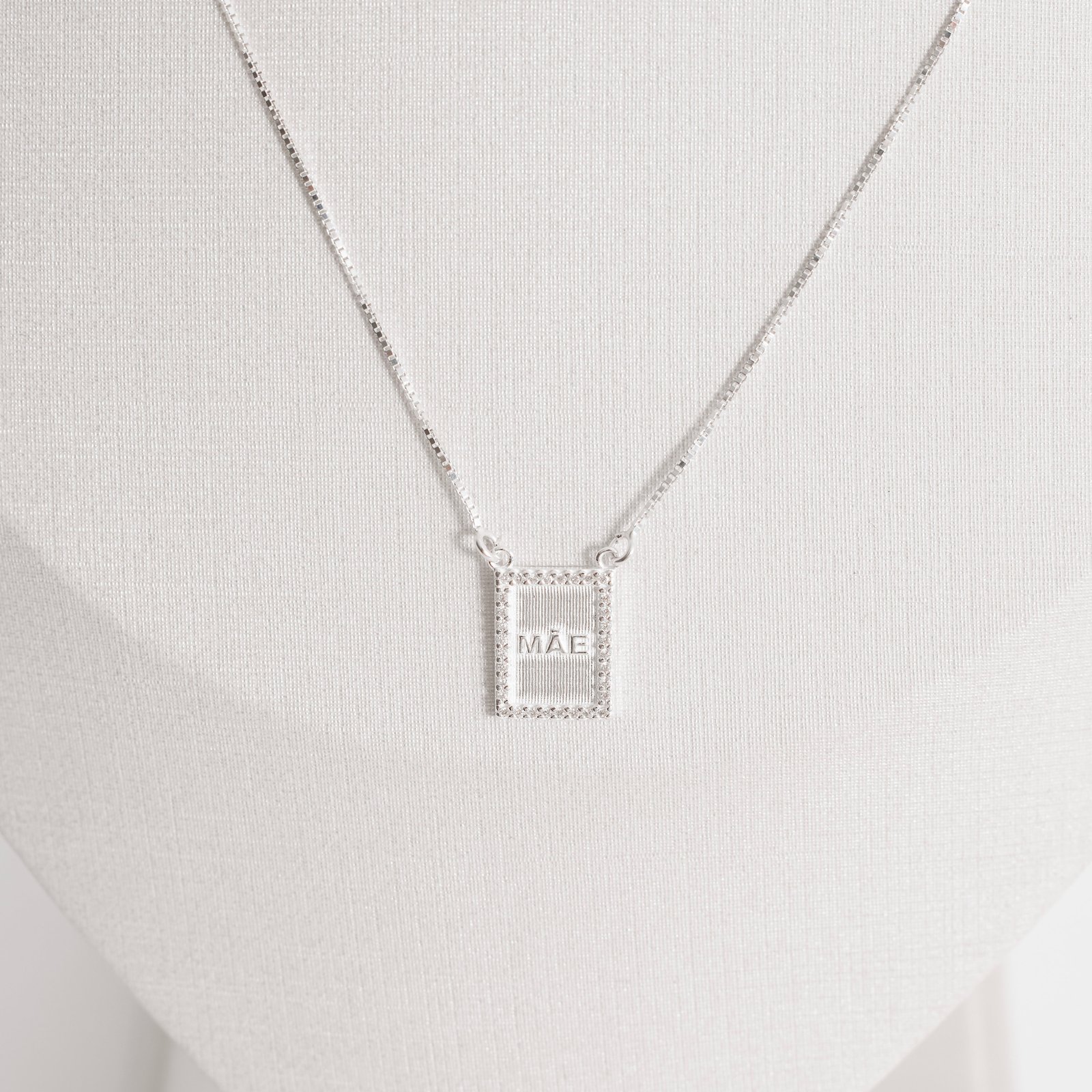 Escapulário placa mãe cravejada e zircônia oval v15 60cm