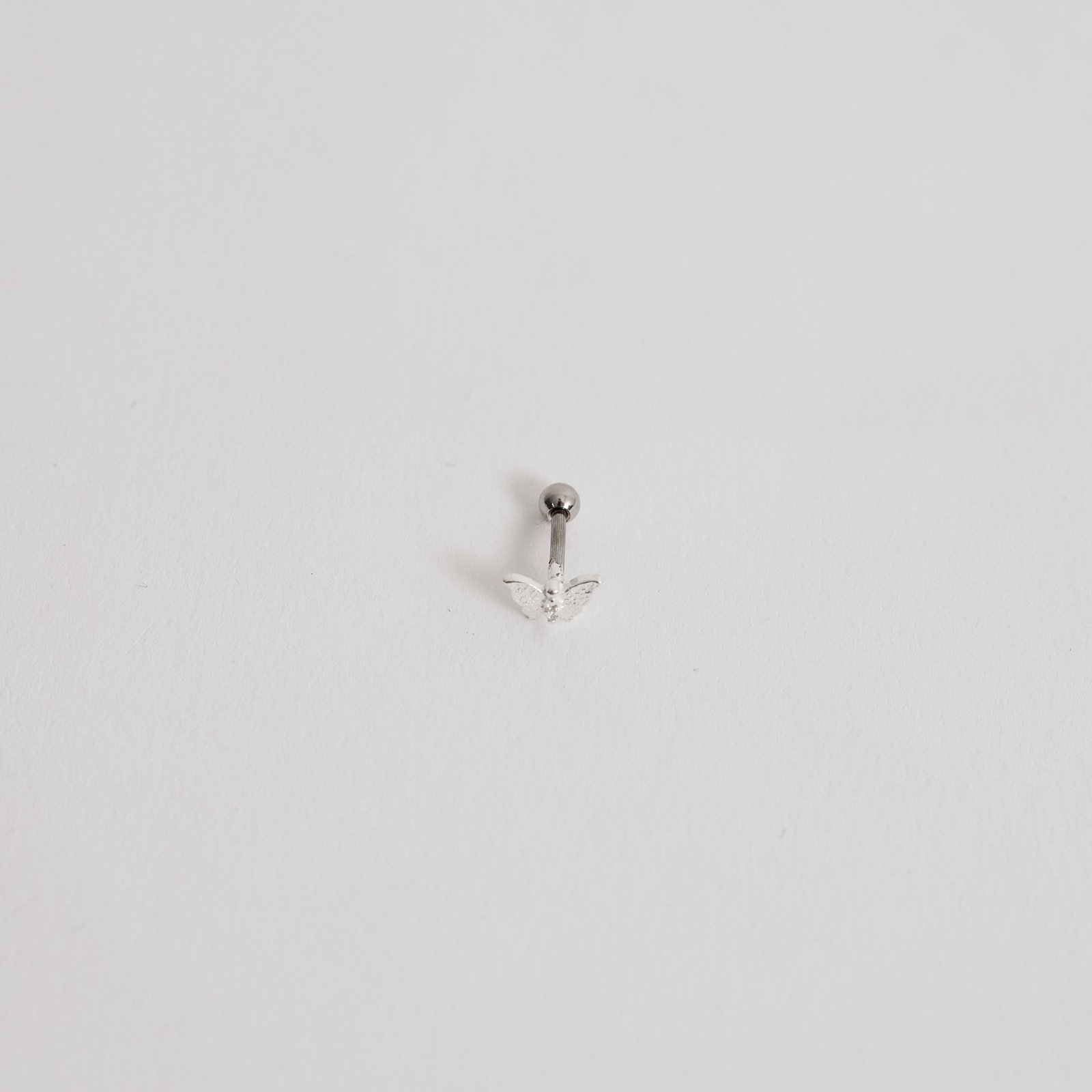 Piercing haste borboleta com zircônias 7mm