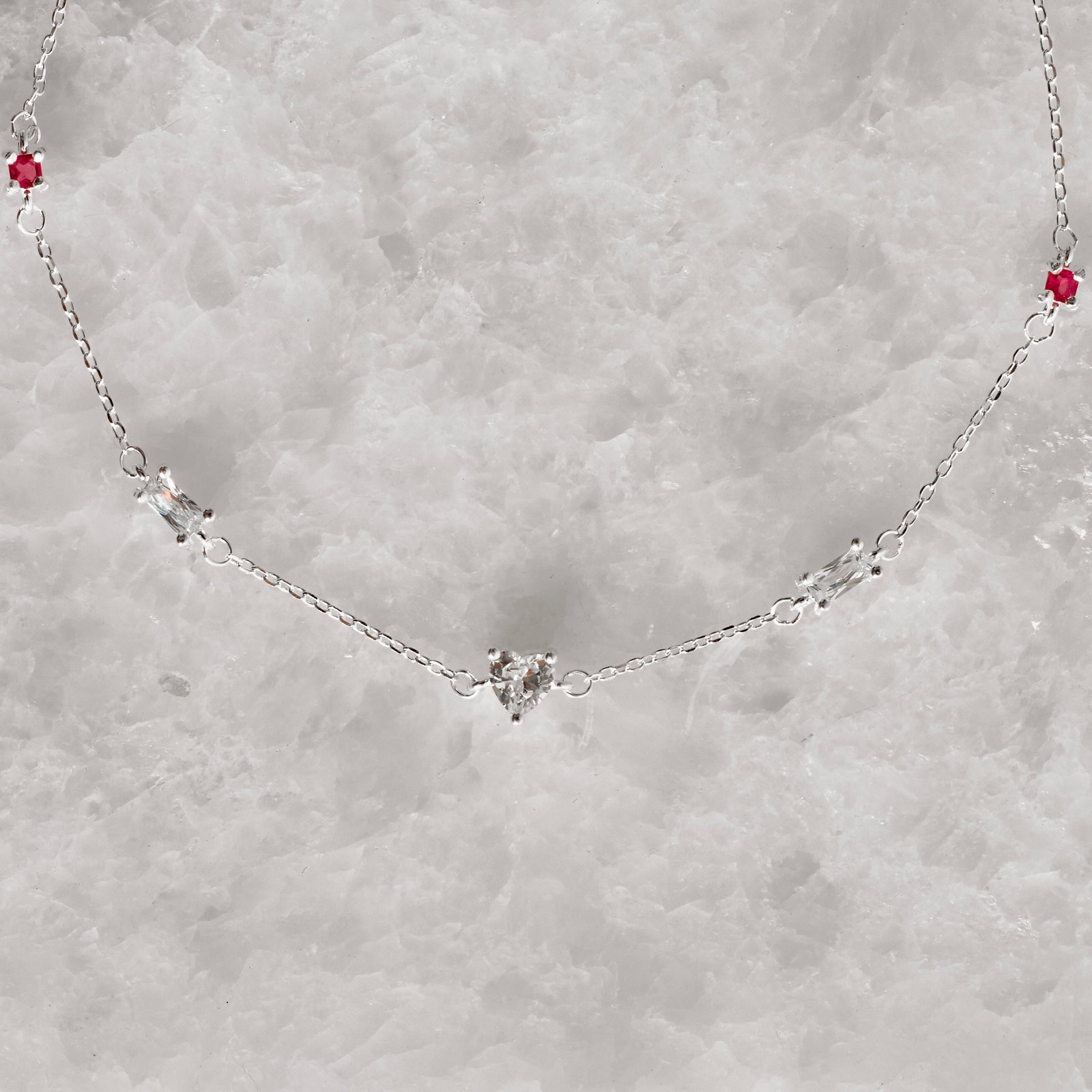 Pulseira entremeios zircônias quadrada rubi, retangular e coração cristal 16+4cm