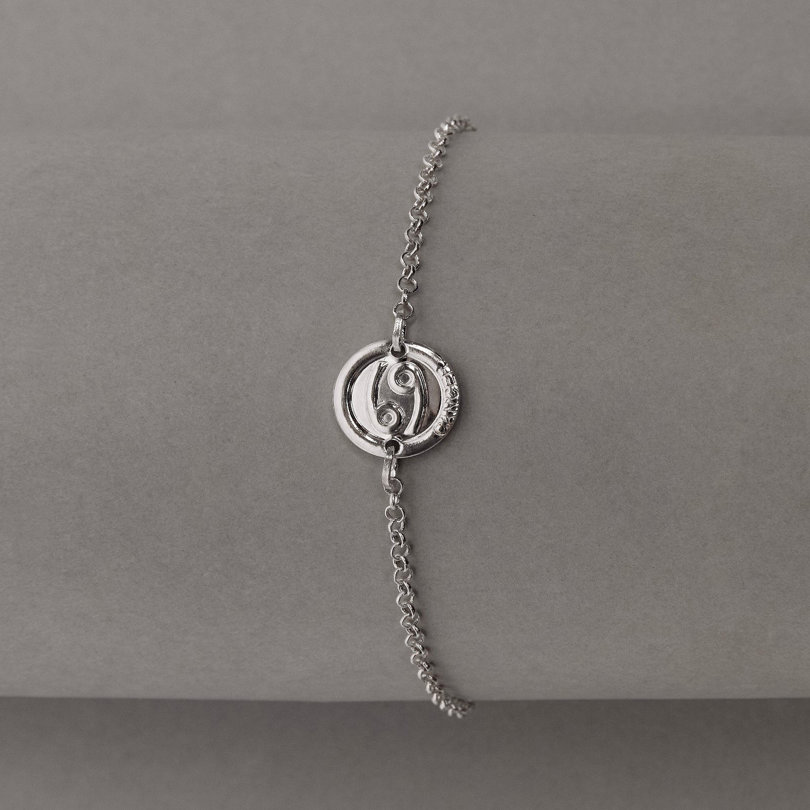 Pulseira entremeio signo câncer
