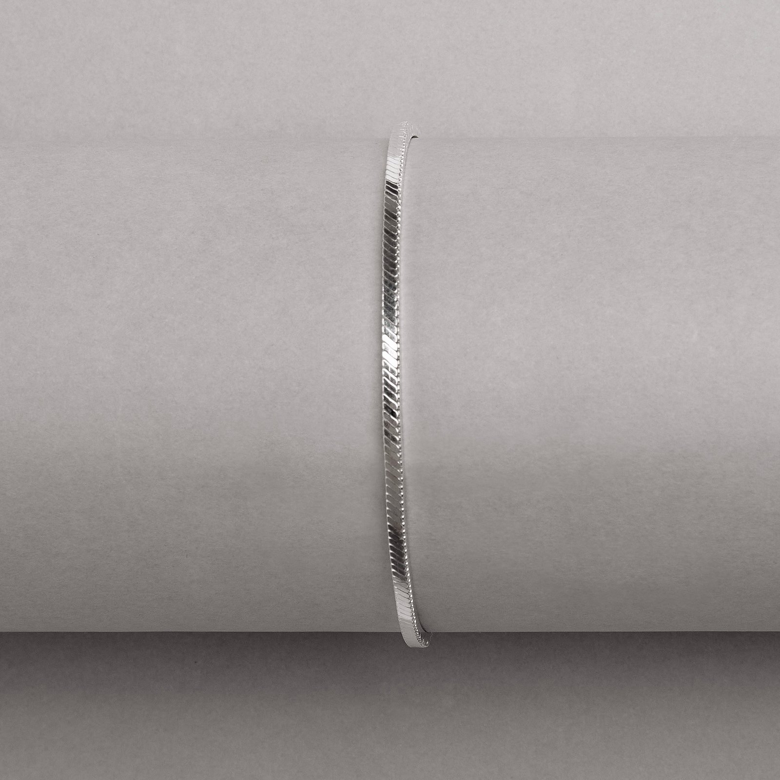 Pulseira corrente rabo de rato fio quadrado 1.8