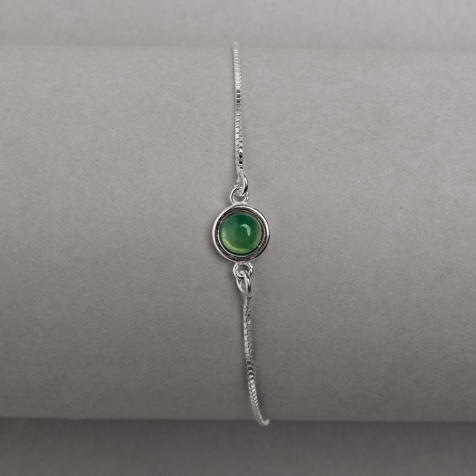 Pulseira entremeio pedra ágata verde 7mm v15 16cm com alongadora