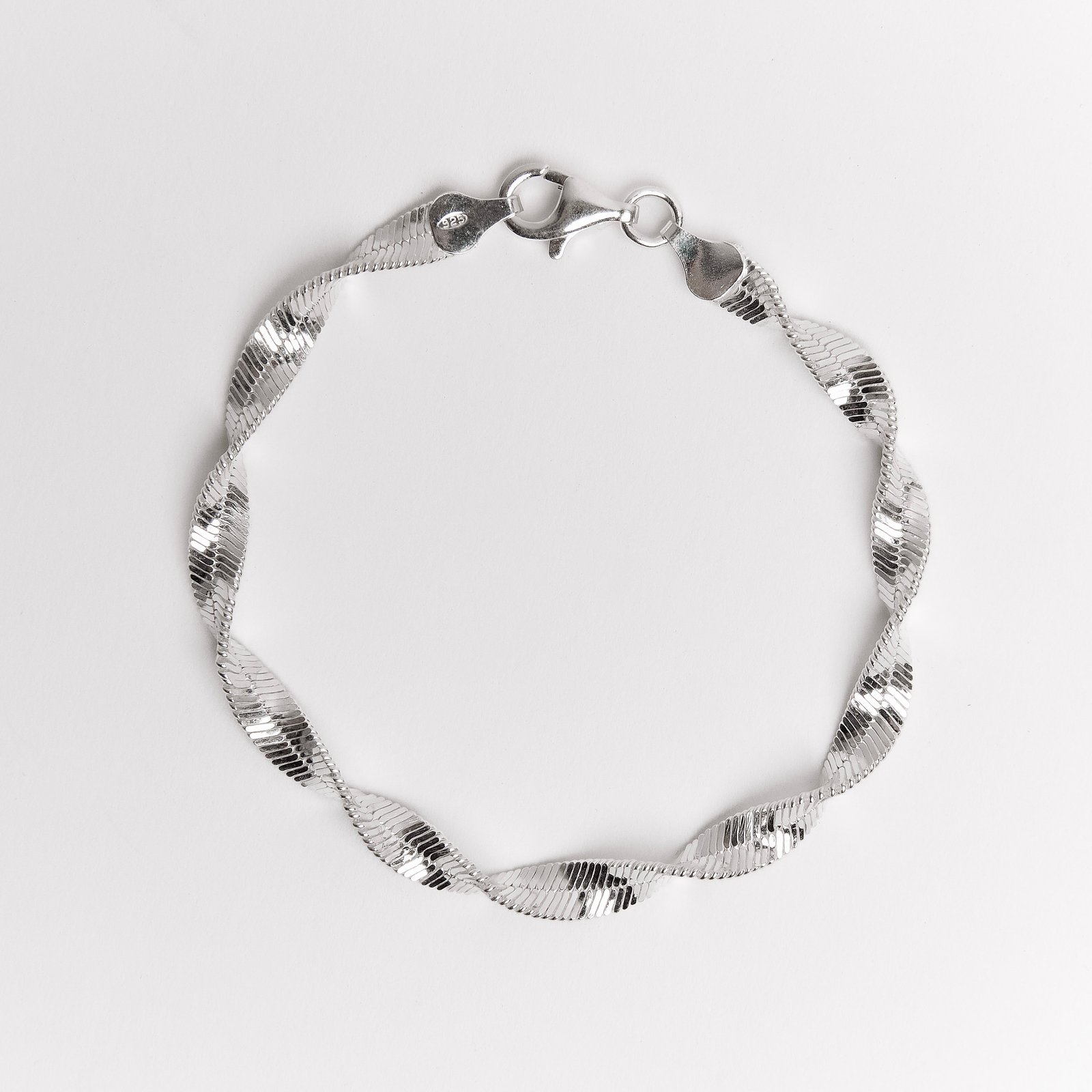 Pulseira corrente laminada torcida 5.5 20cm