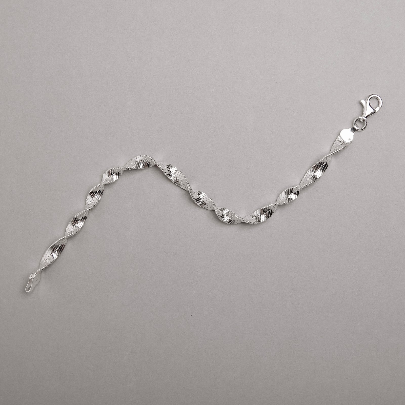 Pulseira corrente laminada torcida 5.5 20cm