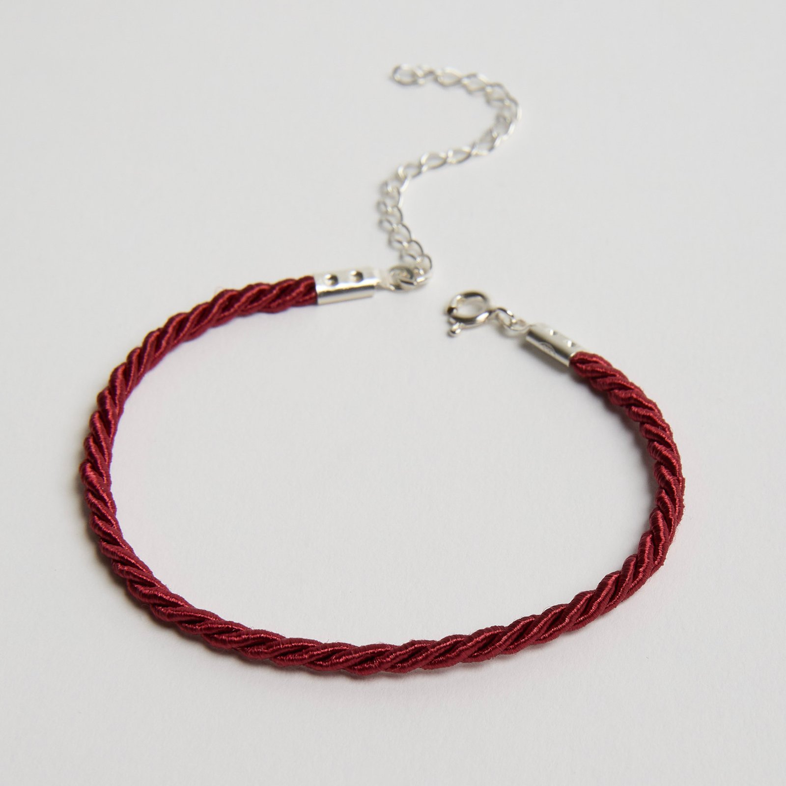 Pulseira cordão trançado marsala 2mm 16cm com alongadora