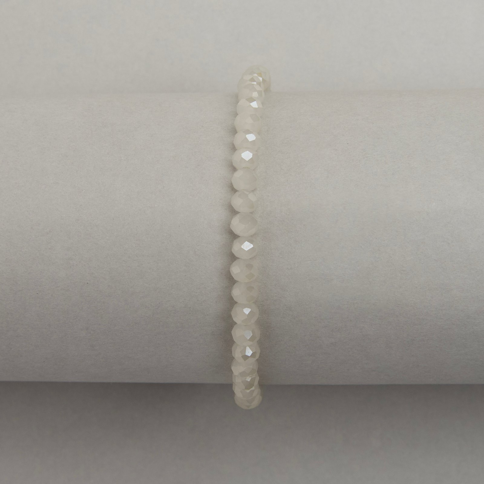 Pulseira cristal bege irisado 4mm 16cm com alongadora