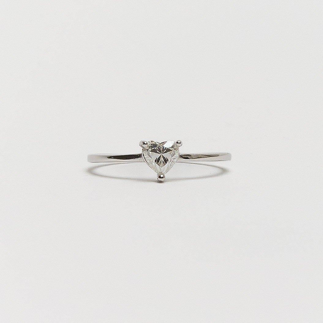 Anel solitário moissanite coração 5x5mm ródio
