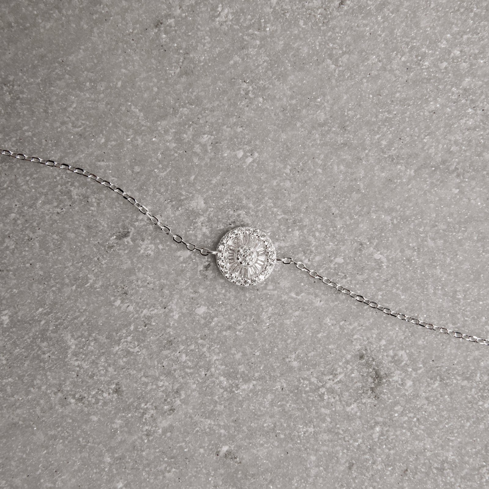 Pulseira entremeio botão cravejado 9mm corrente cadeado 16+5cm