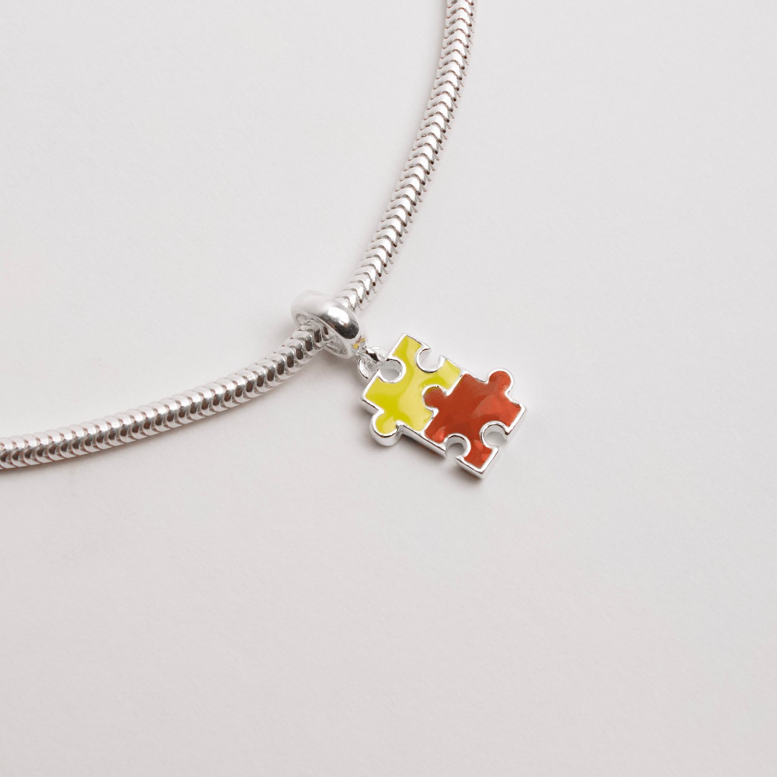Berloque pingente símbolo autismo 13mm resina