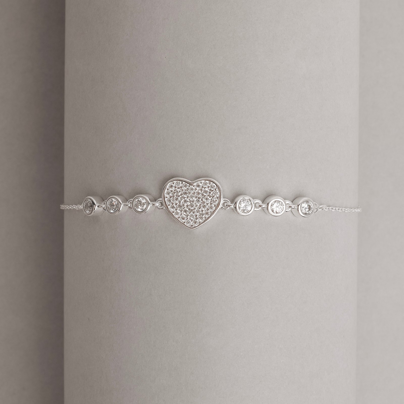 Pulseira entremeios coração cravejado e zircônias 16+4cm