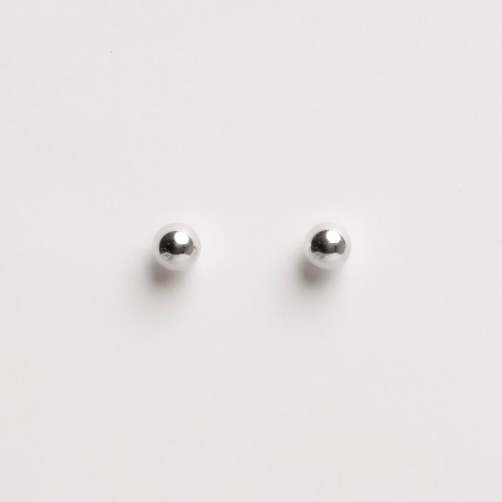 Brinco bola 5mm