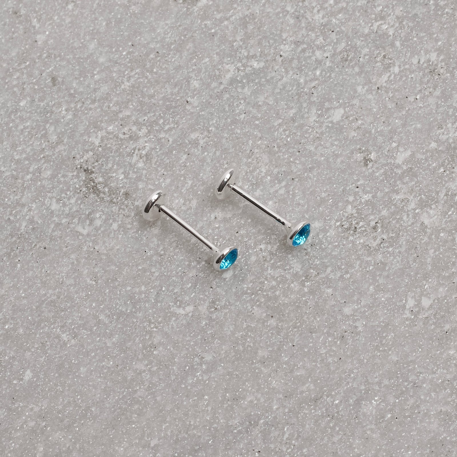 Brinco infantil zircônia azul claro 3mm tarraxa baby - CI