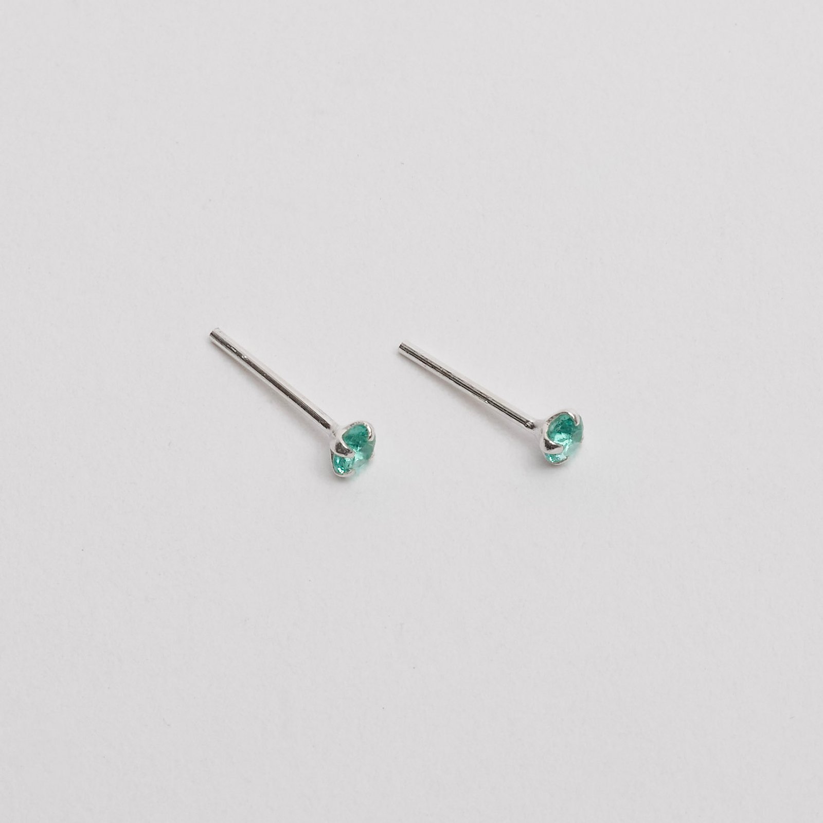 Brinco zircônia redonda turmalina 3mm