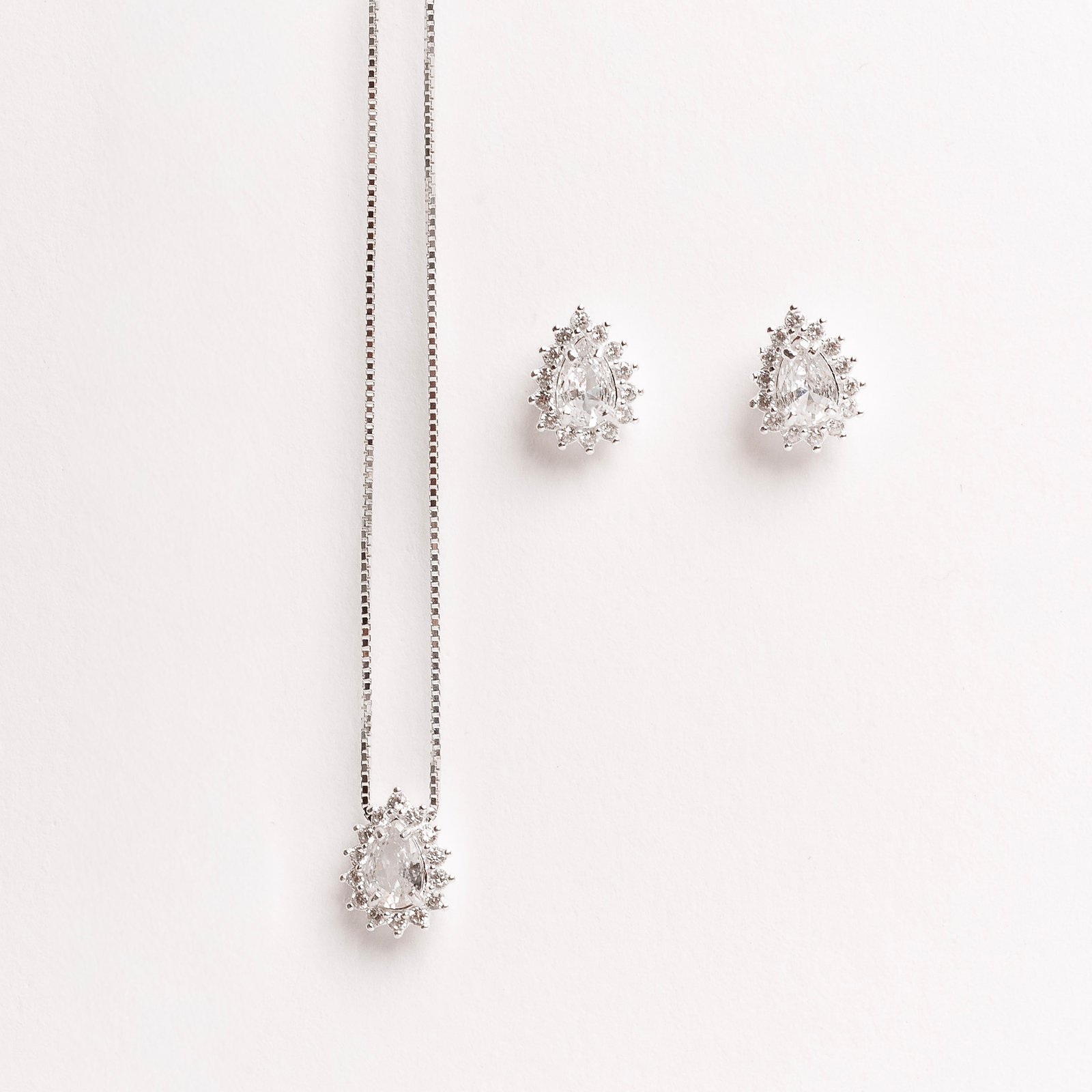 Conjunto brinco e colar zircônia gota com cravejado 10mm 45cm