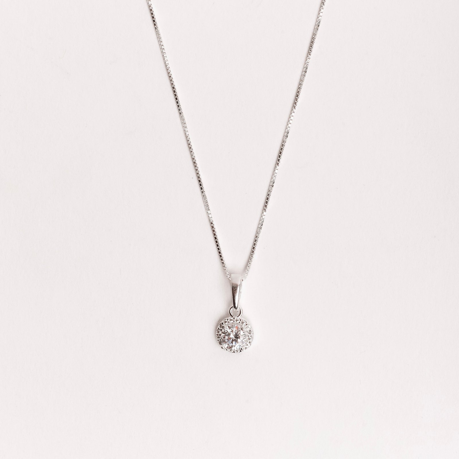 Colar pingente zircônia redonda com cravejado 7mm 40cm