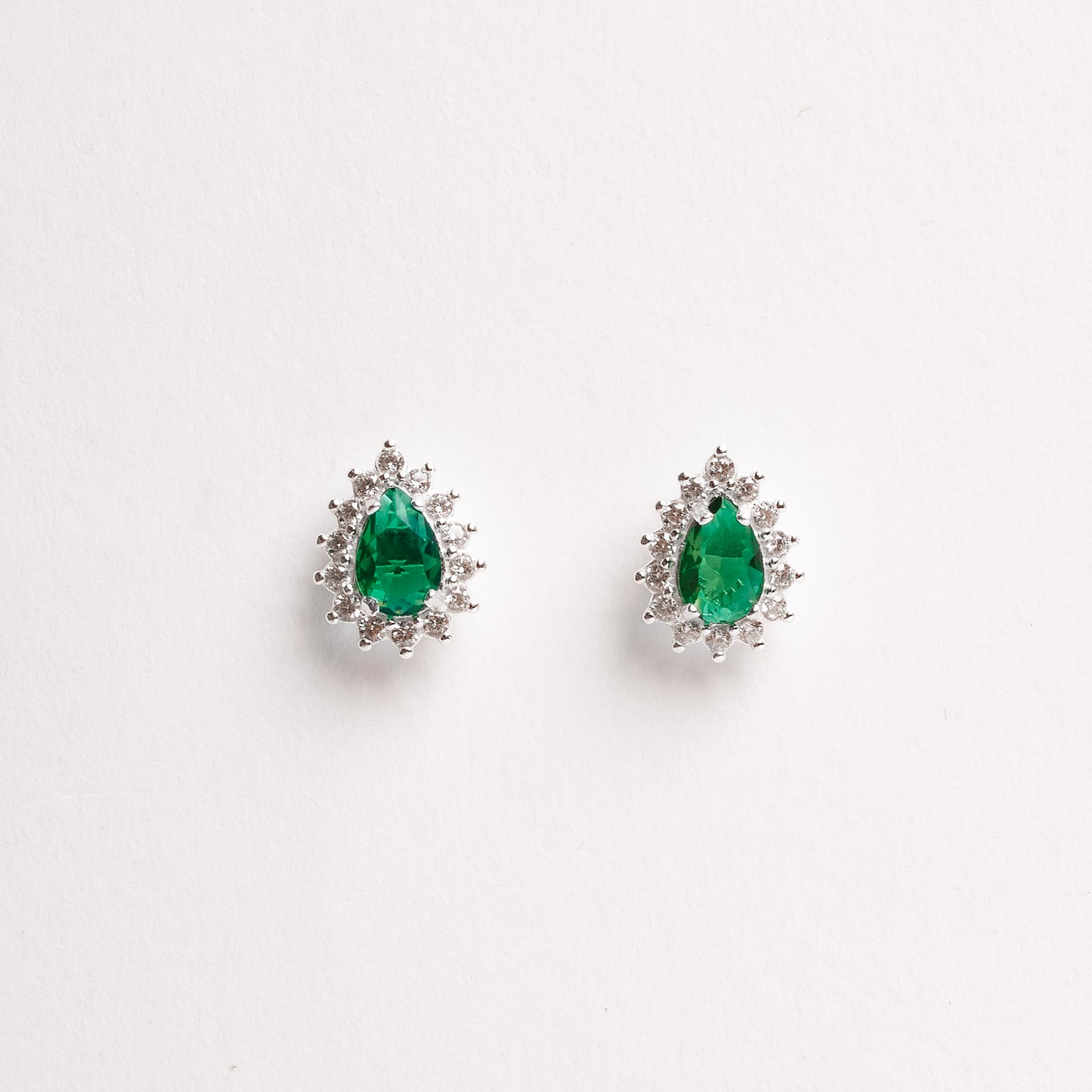 Conjunto brinco e colar zircônia gota esmeralda com cravejado 10mm 45cm