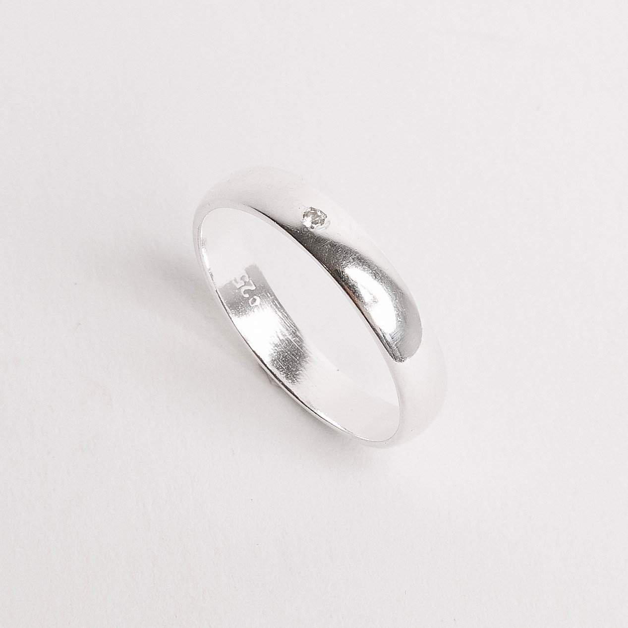Anel aliança 4mm detalhe zircônia