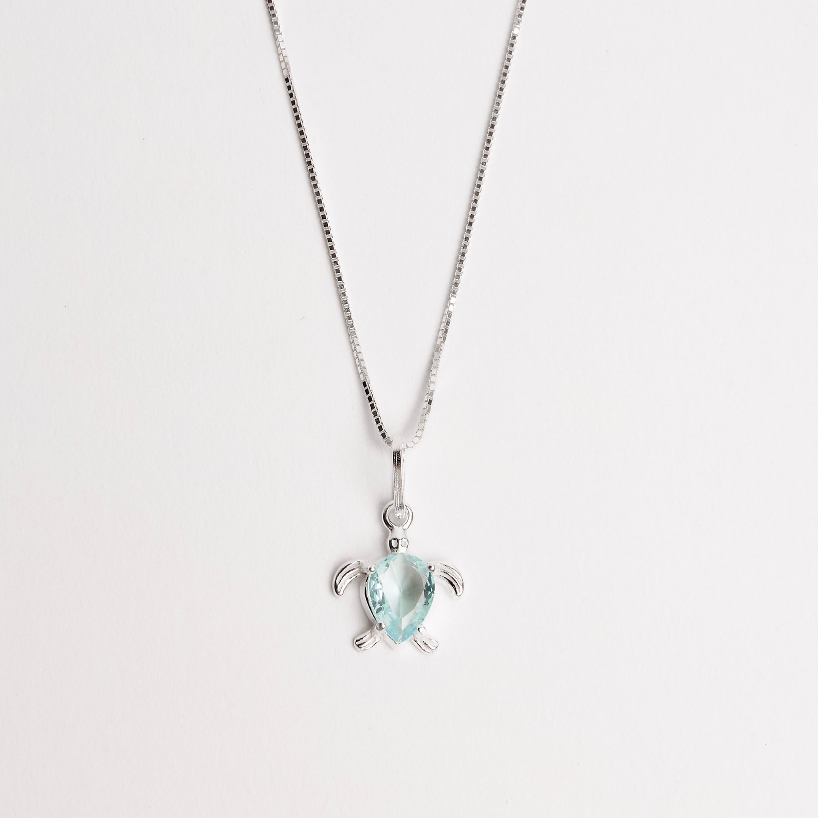 Colar pingente tartaruga com zircônia gota azul 12mm 45cm