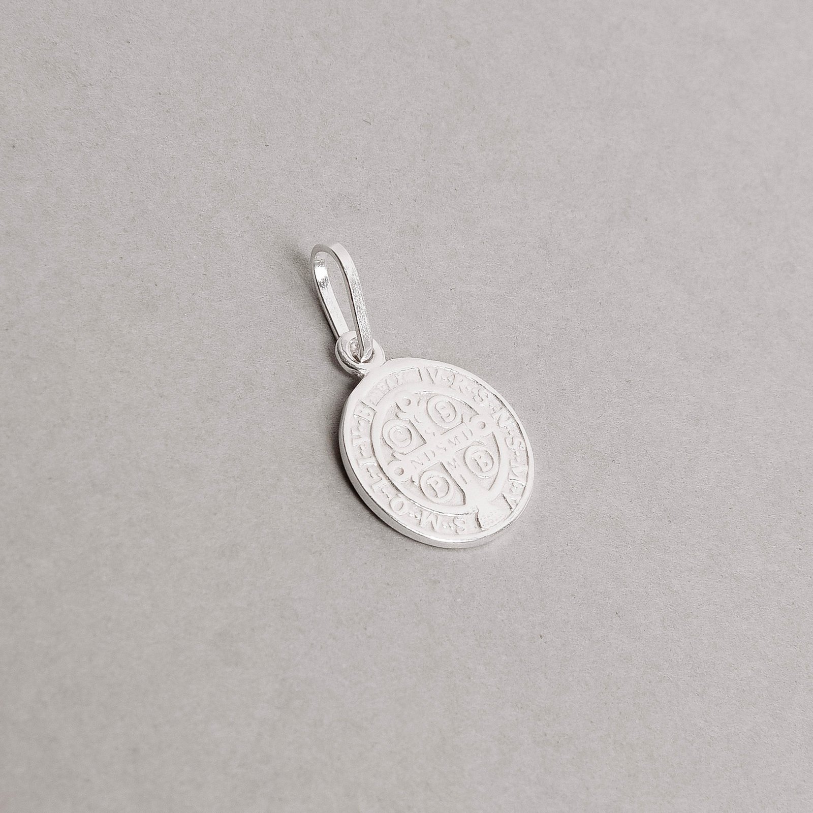 Pingente medalha São Bento 12mm