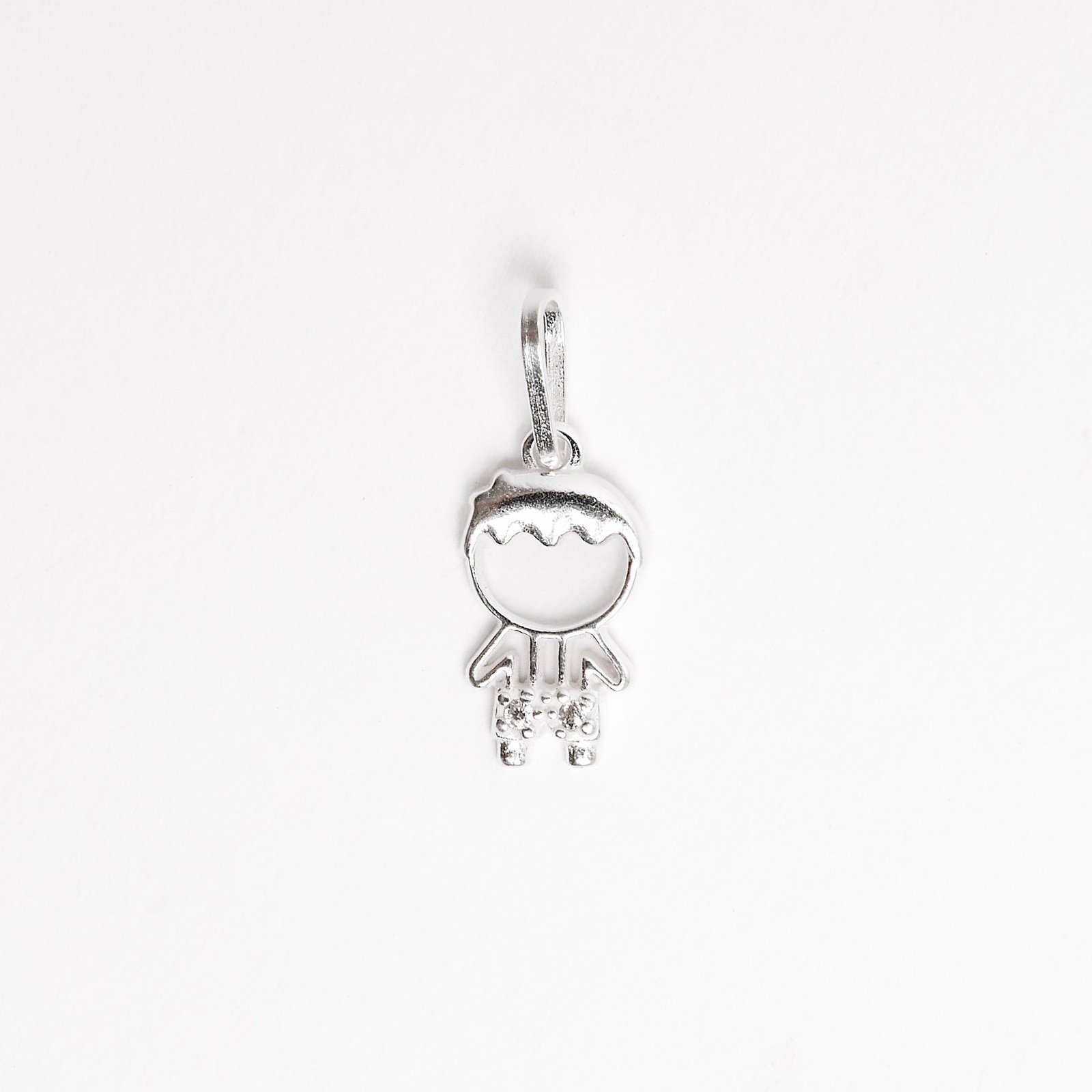 Pingente menino detalhe zircônias 12mm