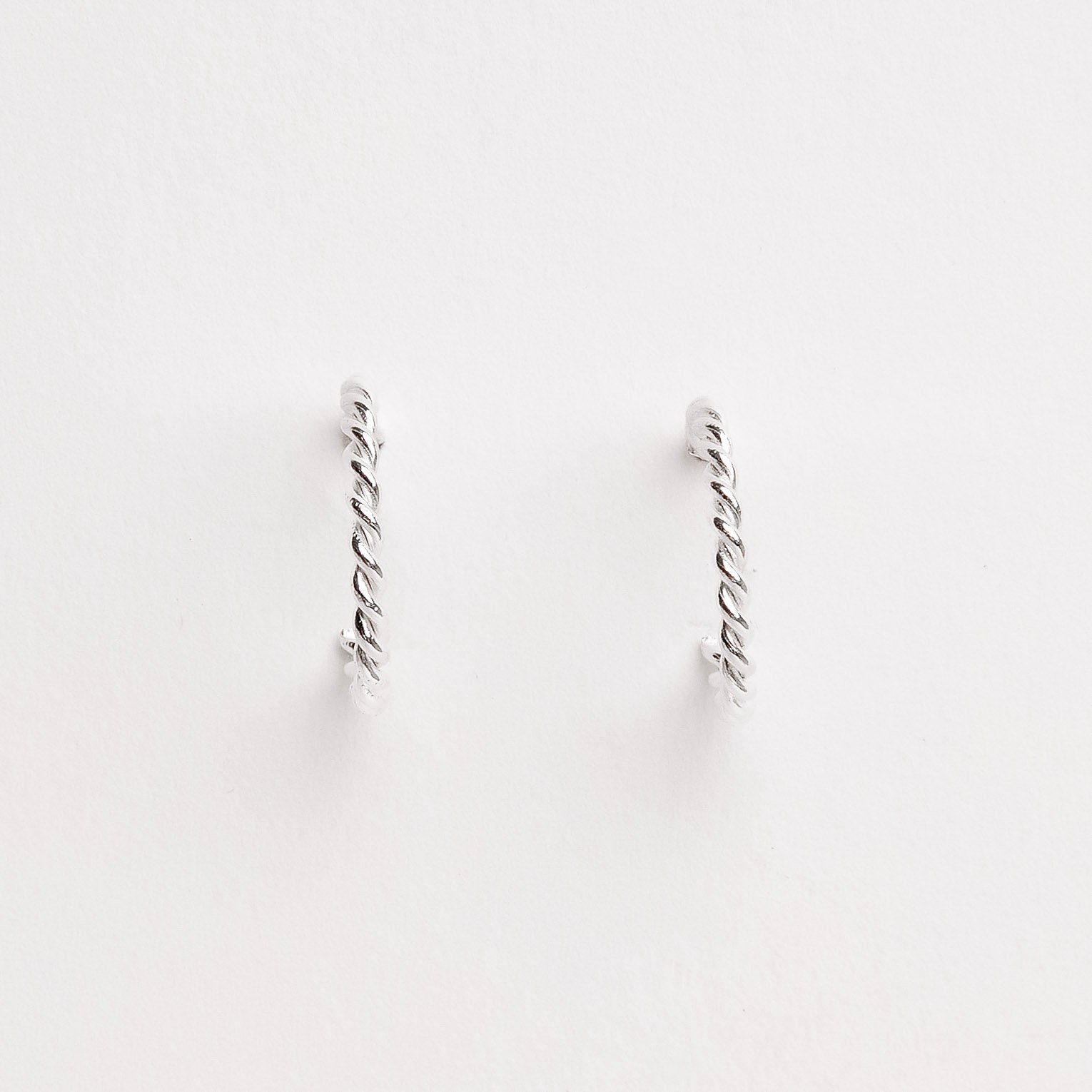Argola fio torcido 14mm tarraxa