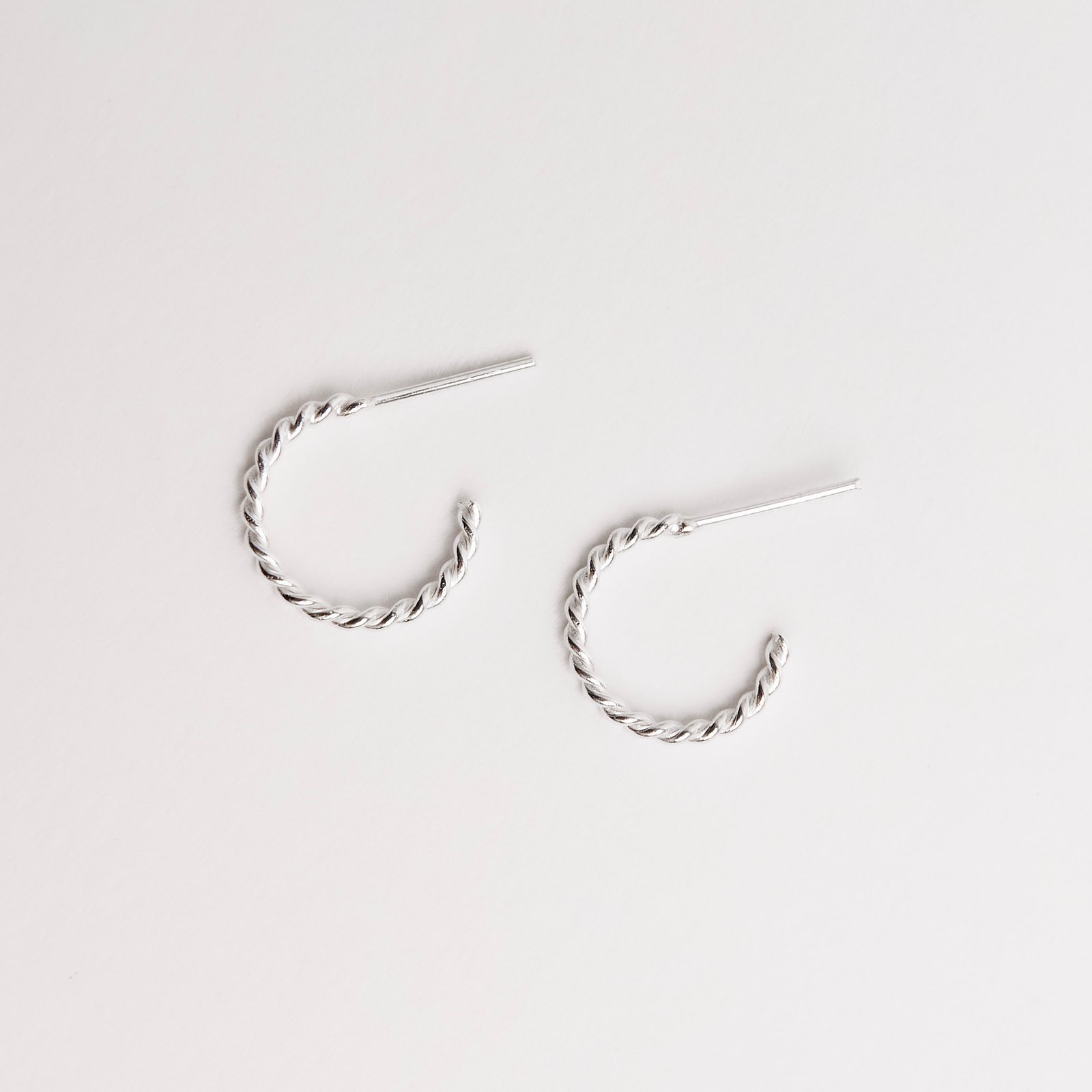 Argola fio torcido 14mm tarraxa